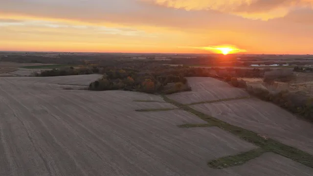 $1 | 85.44-acres 85.44-acres Spoonwood Lane, Cuba City, WI 53807