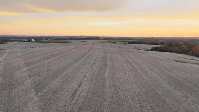 $1 | 85.44-acres 85.44-acres Spoonwood Lane, Cuba City, WI 53807