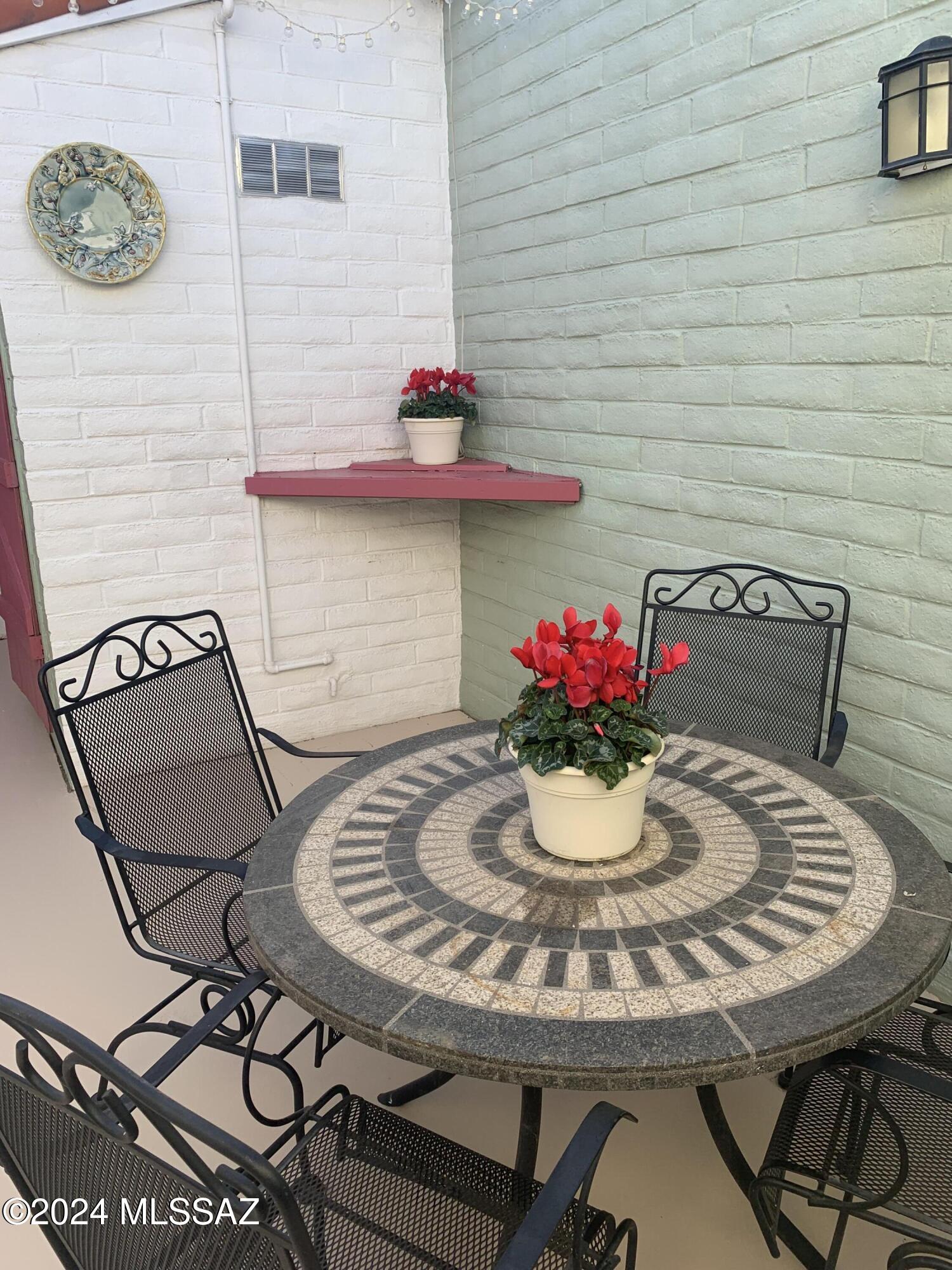 729 West Las Lomitas Road Tucson, AZ 85704 - Photo 20 of 40 NICE PATIO FURNITURE INCLUDED
