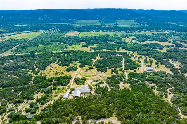 $749,000 | 190 FM 2748, Concan, TX 78838