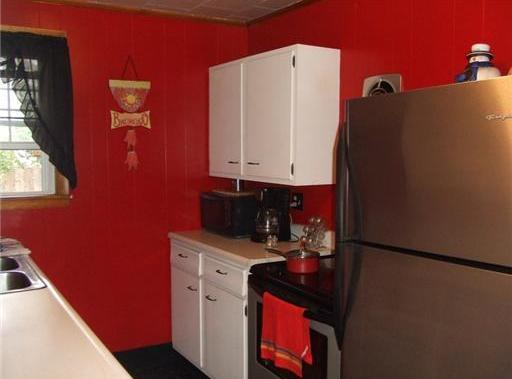 303 3rd Street Butler, PA 16001 - Photo 8 of 14 Kitchen.