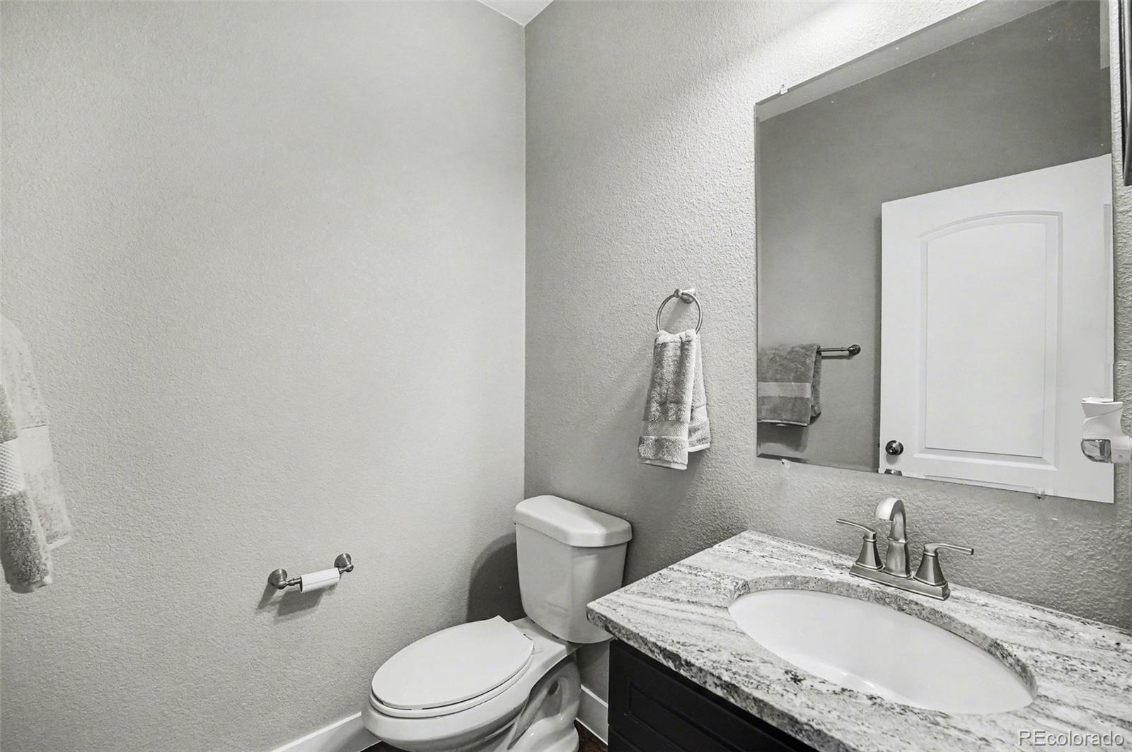 9985 West 32nd Avenue Wheat Ridge, CO 80033 - Photo 15 of 36