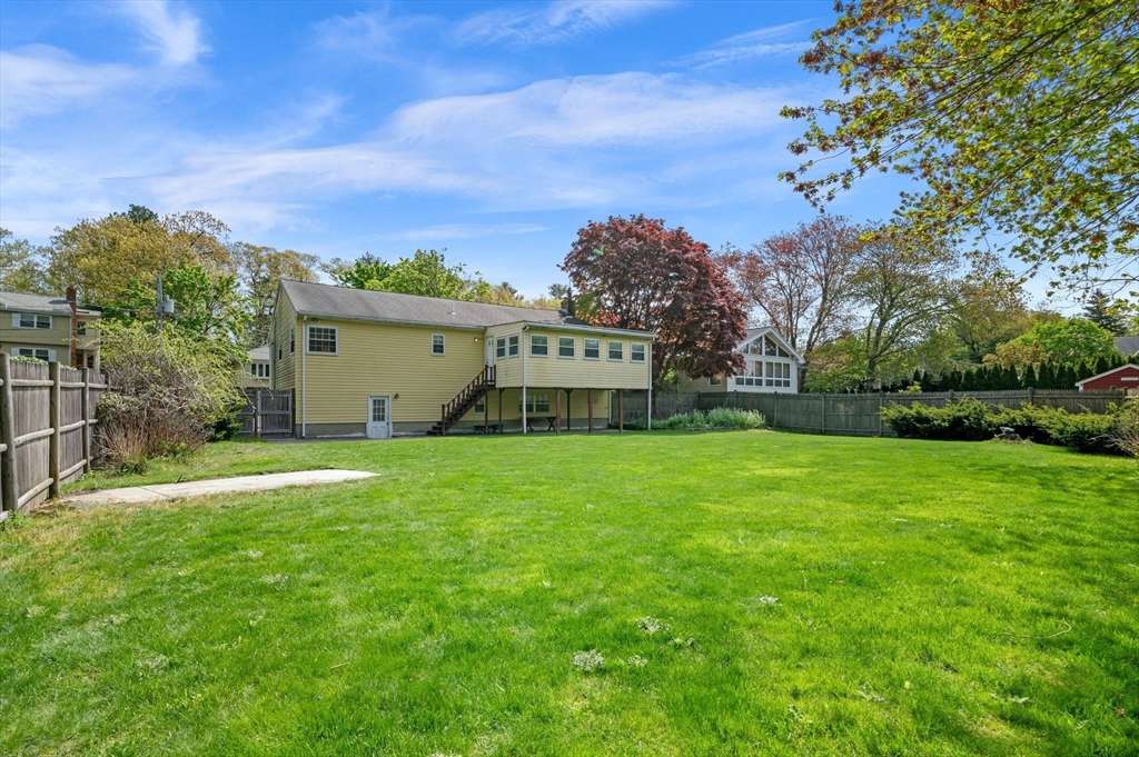 28 Audubon Road Reading, MA 01867 - Photo 4 of 42 Gallery Image 4