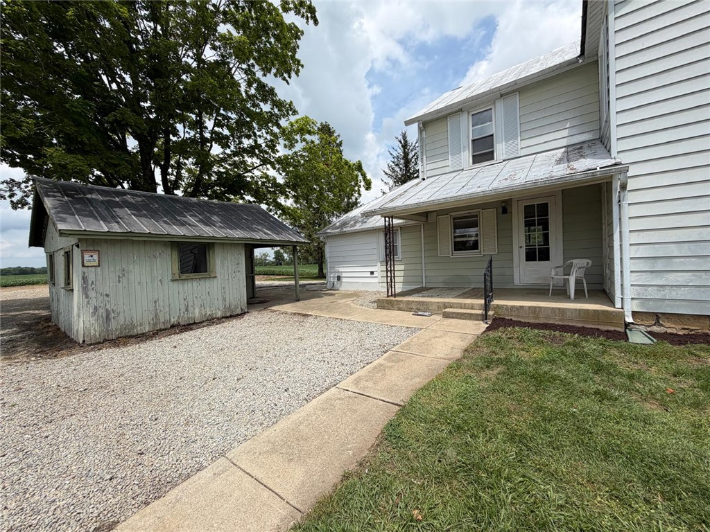 519 North Snyder Road Dayton, OH 45417 - Photo 4 of 36