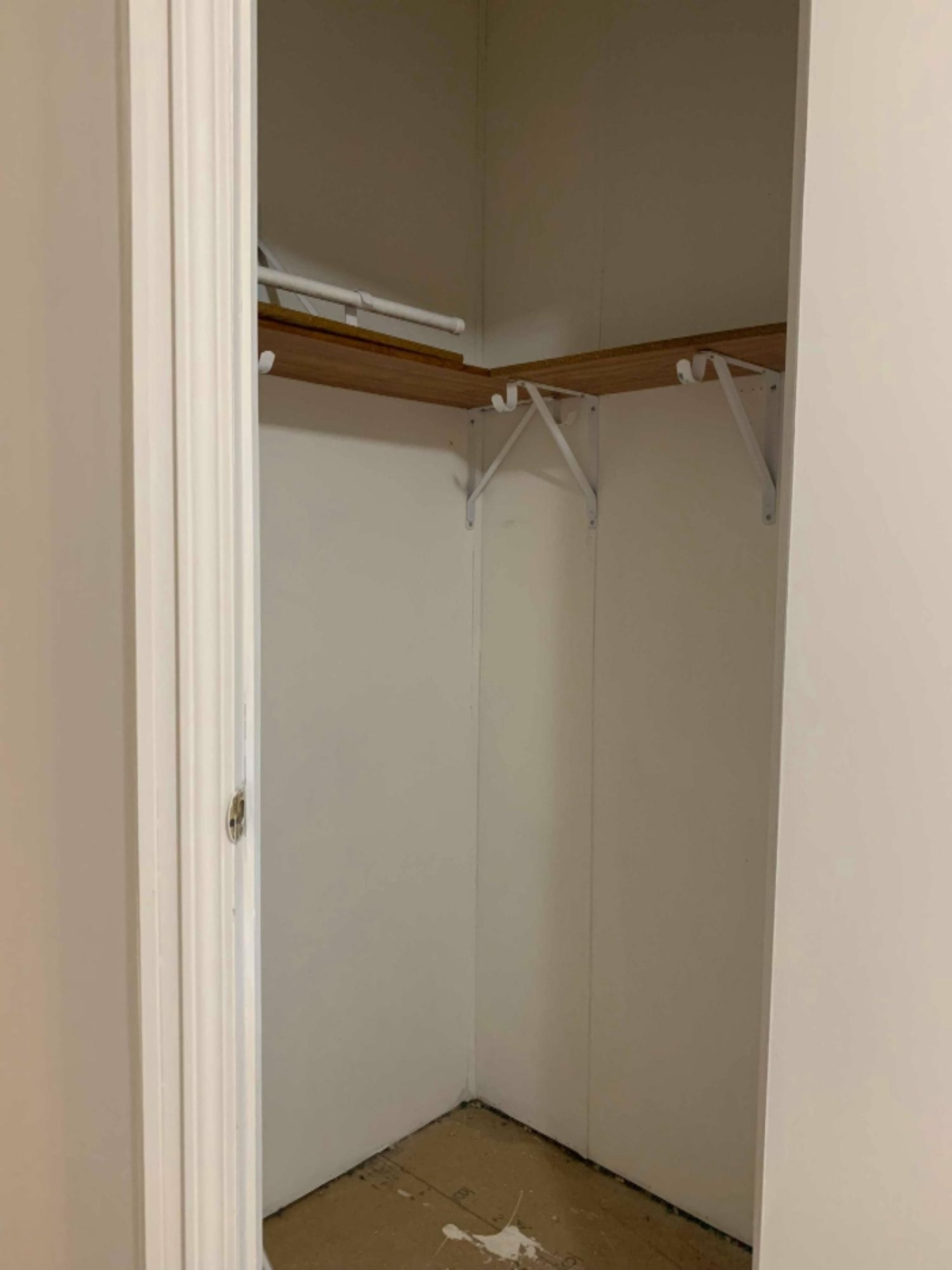 7191 South 25 Road Boon, MI 49618 - Photo 36 of 49 Walk In Closets