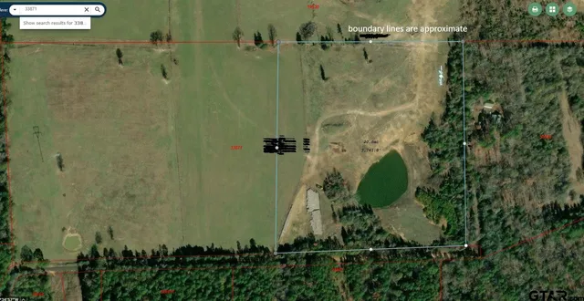 an aerial view of a bathroom