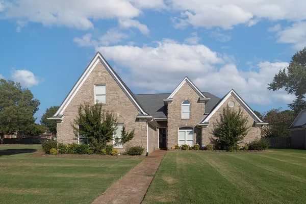 $449,000 | 4450 Guinevere Lane, Bartlett, TN 38135
