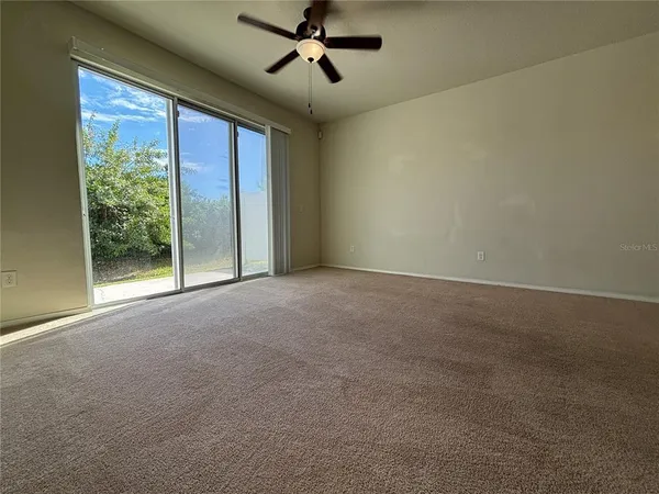 $2,000 | 4912 White Sanderling Court, Tampa, FL 33619