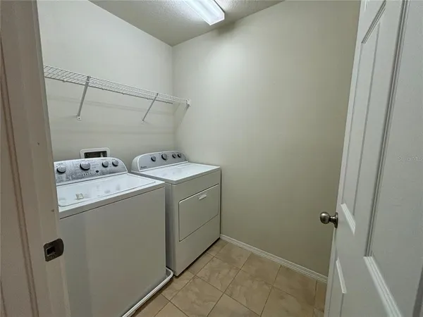 $2,000 | 4912 White Sanderling Court, Tampa, FL 33619