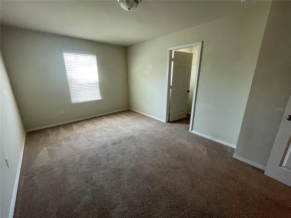 $2,000 | 4912 White Sanderling Court, Tampa, FL 33619