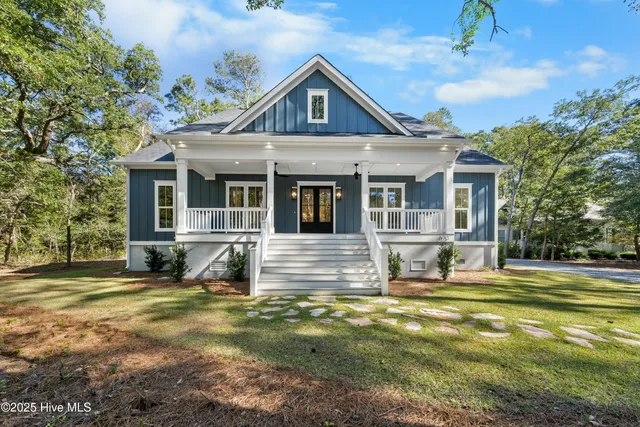 $3,200 | 673 Carolina Bay Court, Southport, NC 28461