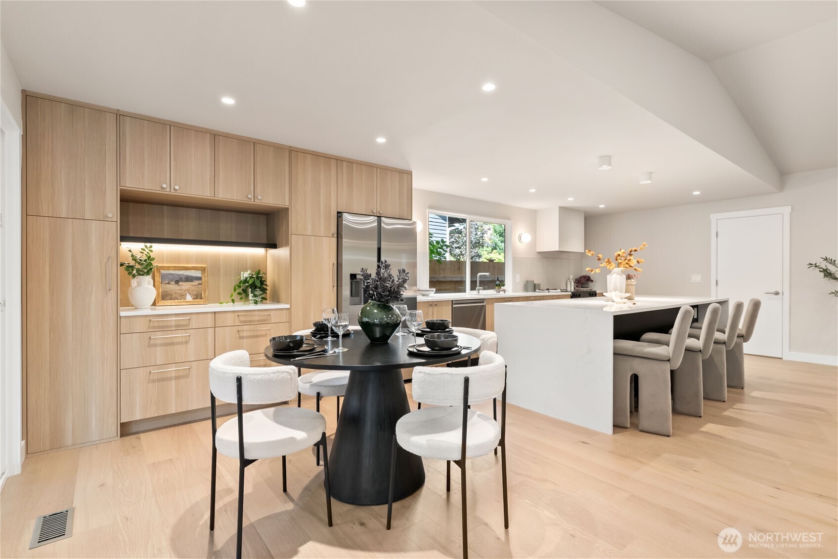 15203 111th Avenue Northeast Bothell, WA 98011 - Photo 14 of 37