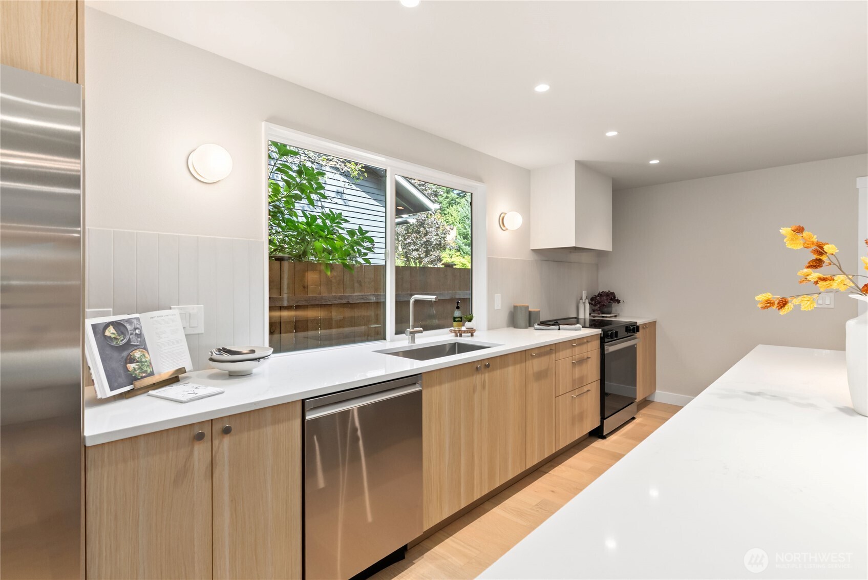 15203 111th Avenue Northeast Bothell, WA 98011 - Photo 16 of 37