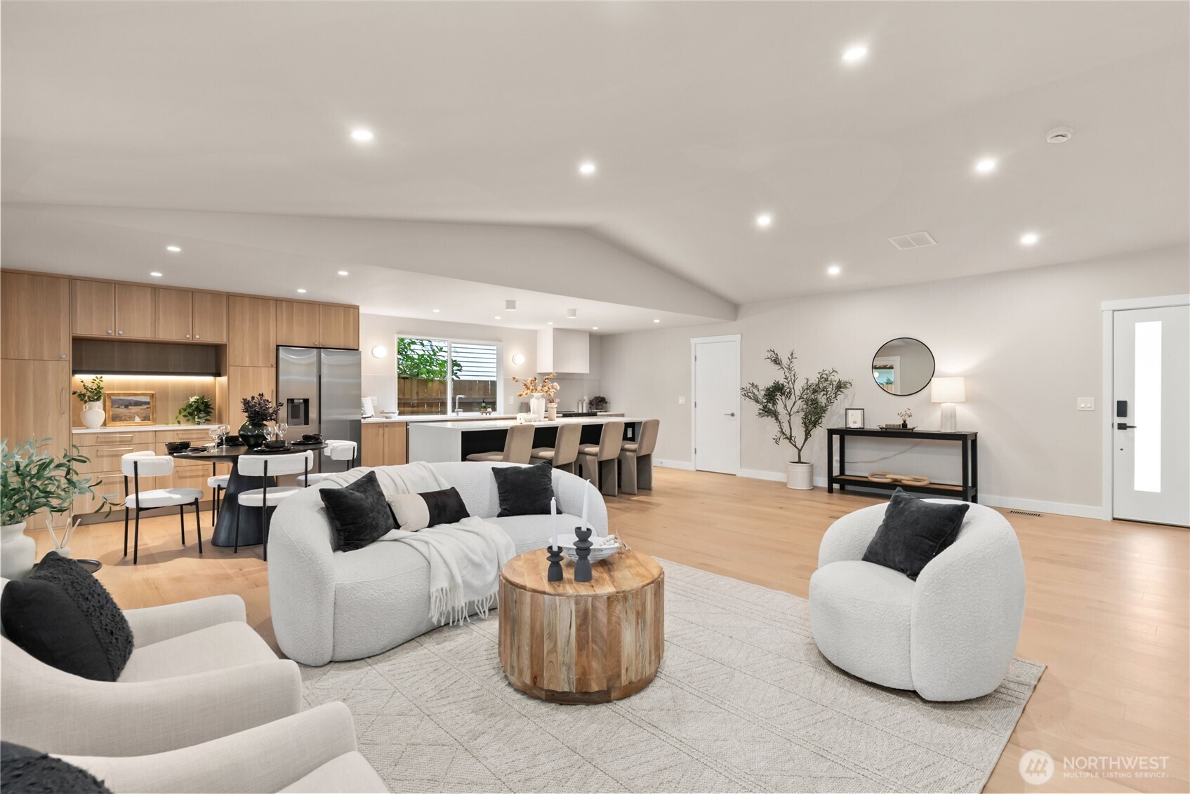 15203 111th Avenue Northeast Bothell, WA 98011 - Photo 6 of 37