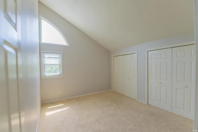 $185,000 | 1376 South College Mall Road, Bloomington, IN 47401