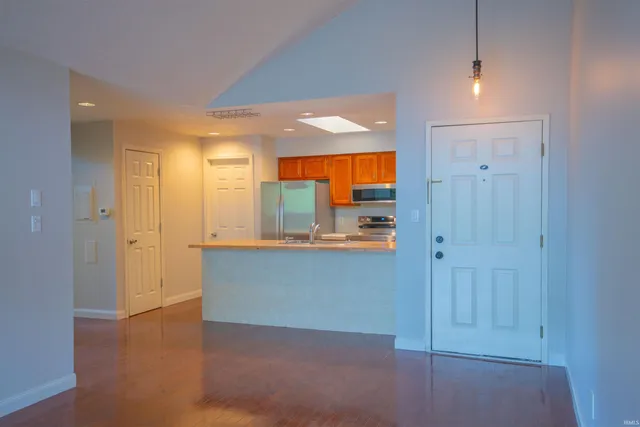 $185,000 | 1376 South College Mall Road, Bloomington, IN 47401