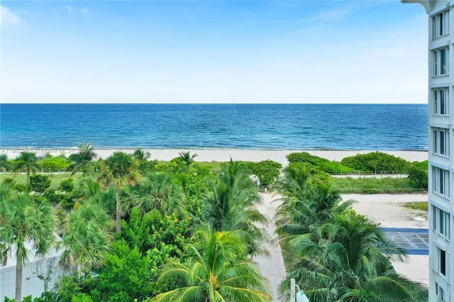 $1,100,000 | 9008 Collins Avenue, Unit 402, Surfside, FL 33154
