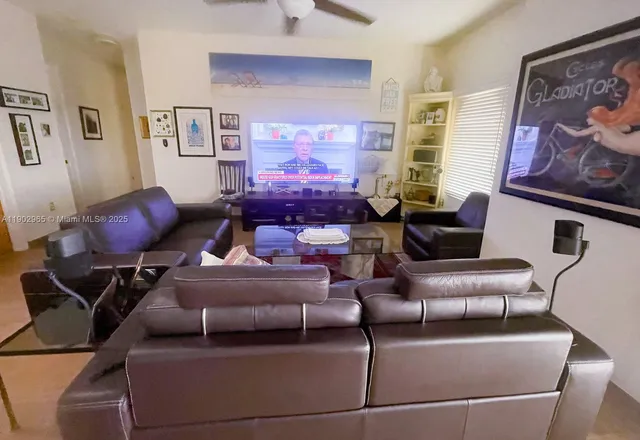 $1,100,000 | 9008 Collins Avenue, Unit 402, Surfside, FL 33154