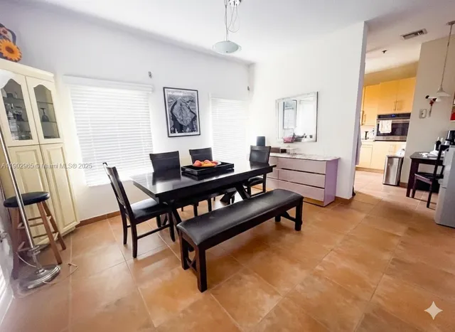 $1,100,000 | 9008 Collins Avenue, Unit 402, Surfside, FL 33154