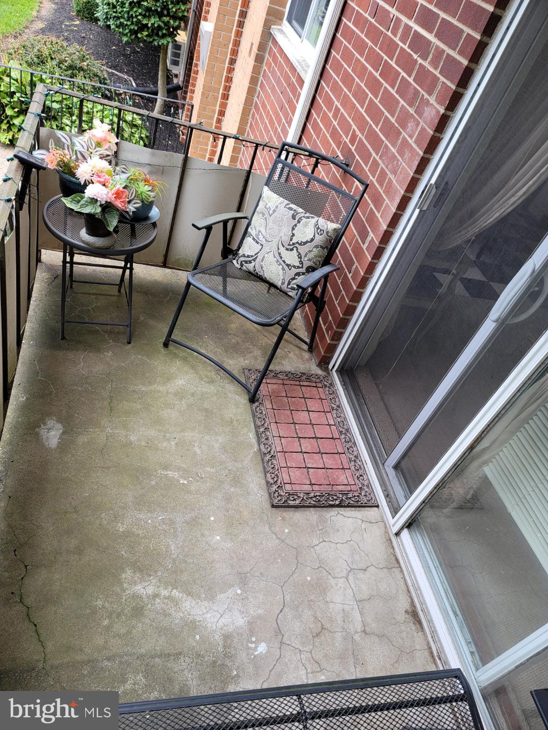 110 Byberry Road, Unit F4 Philadelphia, PA 19116 - Photo 13 of 15 Porch