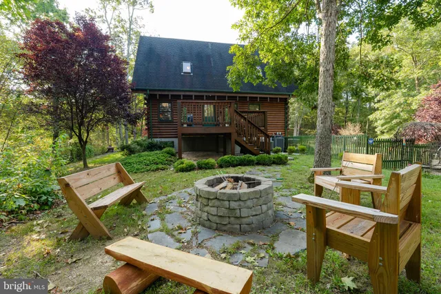 $895,000 | 82 Sabrina Lane, Gerrardstown, WV 25420