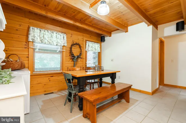 $895,000 | 82 Sabrina Lane, Gerrardstown, WV 25420