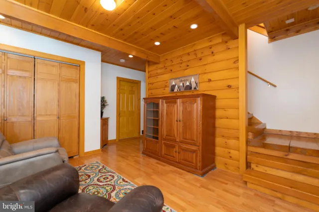 $895,000 | 82 Sabrina Lane, Gerrardstown, WV 25420