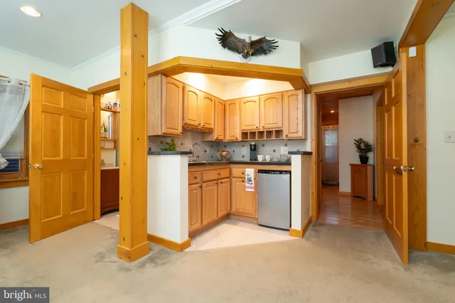 $895,000 | 82 Sabrina Lane, Gerrardstown, WV 25420