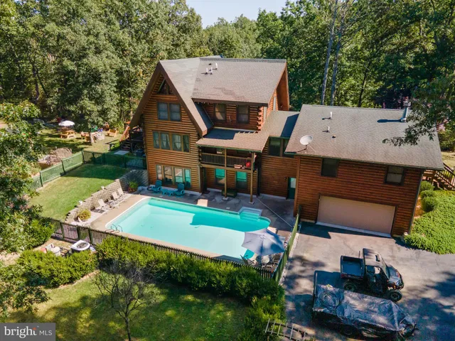 $919,000 | 82 Sabrina Lane, Gerrardstown, WV 25420