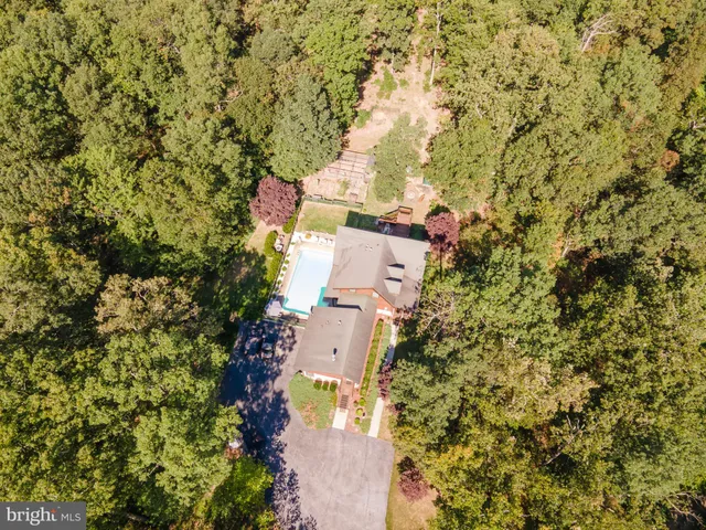 $919,000 | 82 Sabrina Lane, Gerrardstown, WV 25420