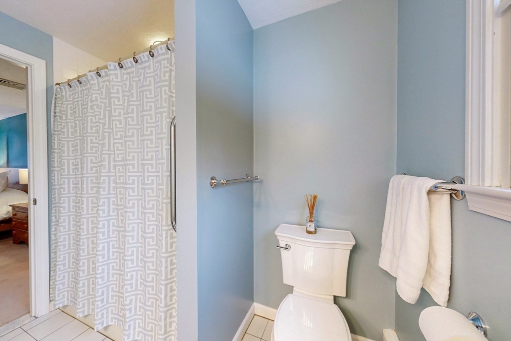 3 Copperwood Road Medfield, MA 02052 - Photo 21 of 41