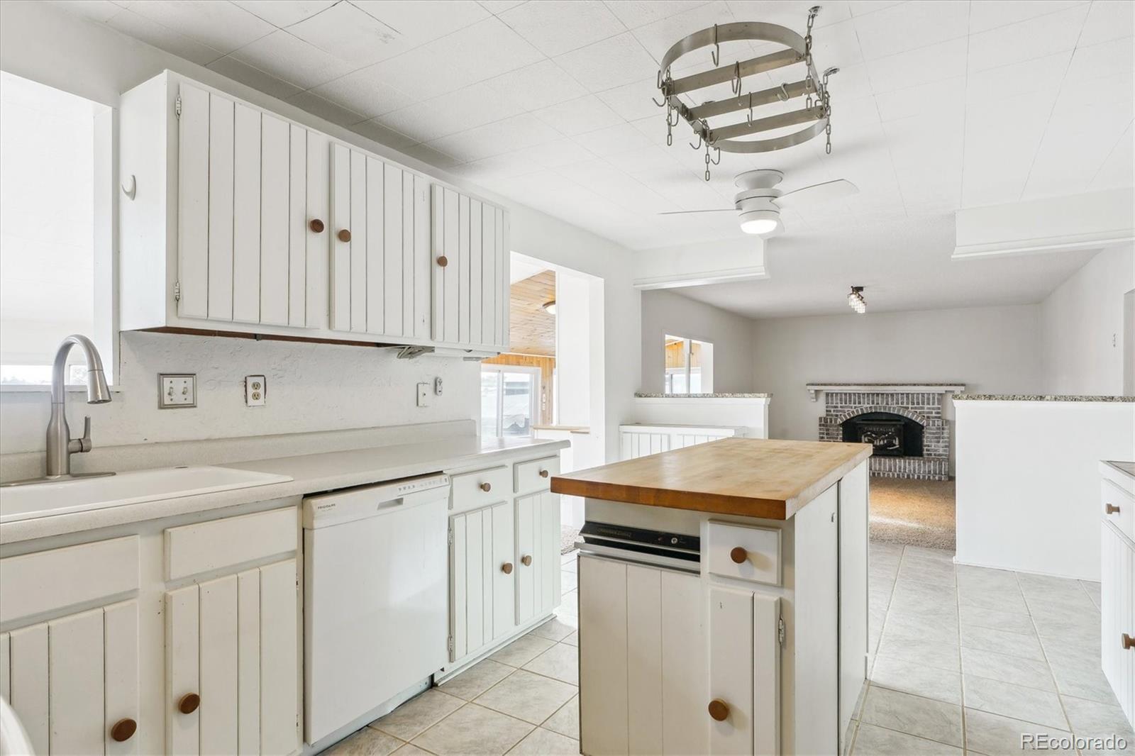 8566 Flintwood Road Parker, CO 80138 - Photo 5 of 26