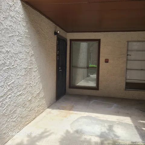 $1,050 | 10527 Perrin Beitel, Unit A108, San Antonio, TX 78217