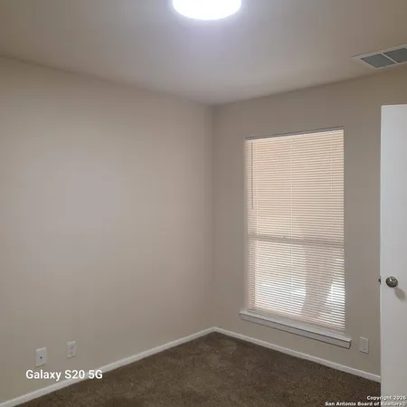 $949 | 10527 Perrin Beitel, Unit A108, San Antonio, TX 78217