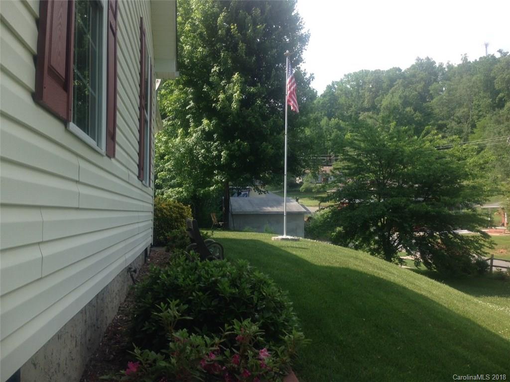 105 North Spring Street Old Fort, NC 28762 - Photo 6 of 11