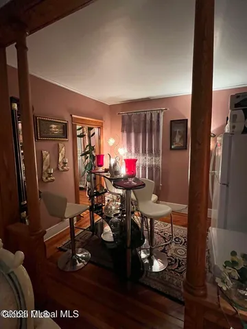 $1,800 | 240-242 Vrooman Avenue, Unit 2, Amsterdam, NY 12010