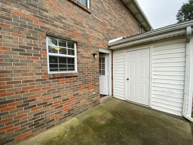 $830 | 363 Peabody Drive, Unit 2, Clarksville, TN 37042