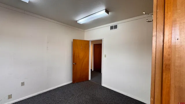 $950 | 1211 Main Avenue, Unit 5 & 6, Durango, CO 81301