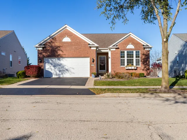 $589,500 | 3001 Ravinia Circle, Mundelein, IL 60060