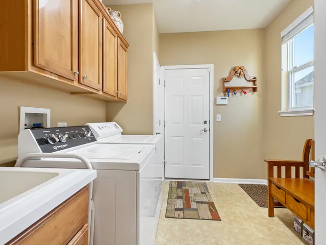 $589,500 | 3001 Ravinia Circle, Mundelein, IL 60060