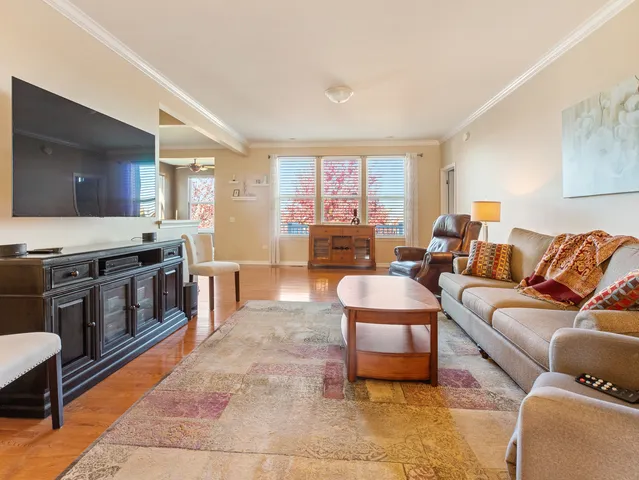 $589,500 | 3001 Ravinia Circle, Mundelein, IL 60060