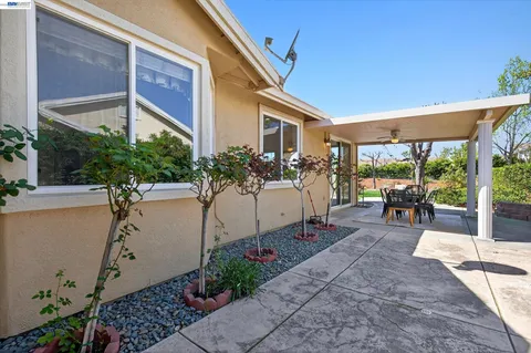 $575,000 | 1606 Regent Drive, Brentwood, CA 94513
