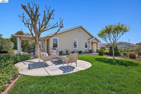 $575,000 | 1606 Regent Drive, Brentwood, CA 94513