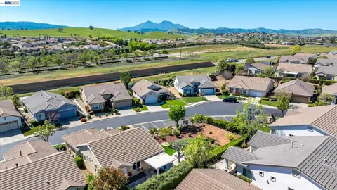 $575,000 | 1606 Regent Drive, Brentwood, CA 94513