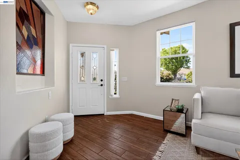 $575,000 | 1606 Regent Drive, Brentwood, CA 94513