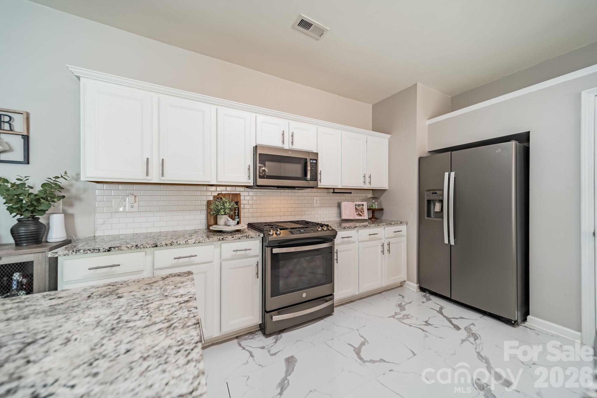 12922 Rothe House Road Charlotte, NC 28273 - Photo 13 of 48