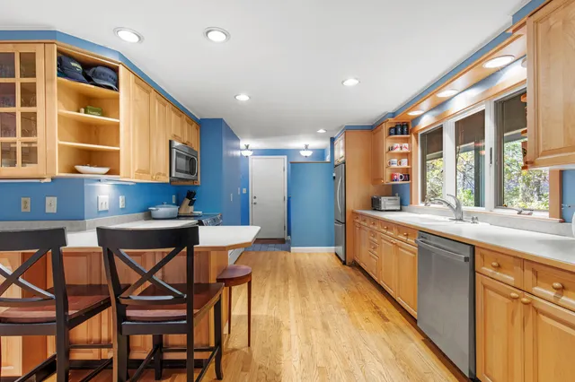 $689,000 | 24 Pineloch Drive, Portland, ME 04103