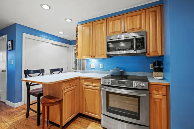 $689,000 | 24 Pineloch Drive, Portland, ME 04103