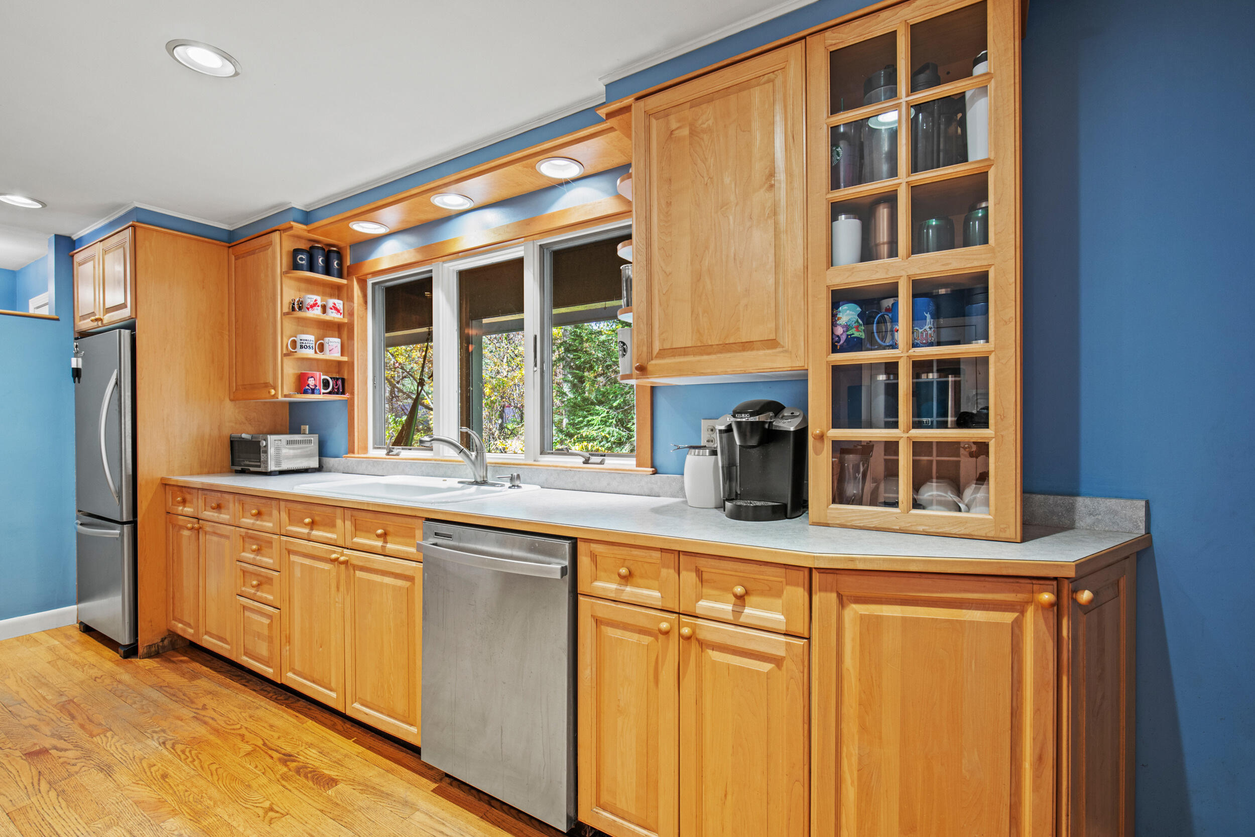 24 Pineloch Drive Portland, ME 04103 - Photo 13 of 33 24 pineloch portland-06