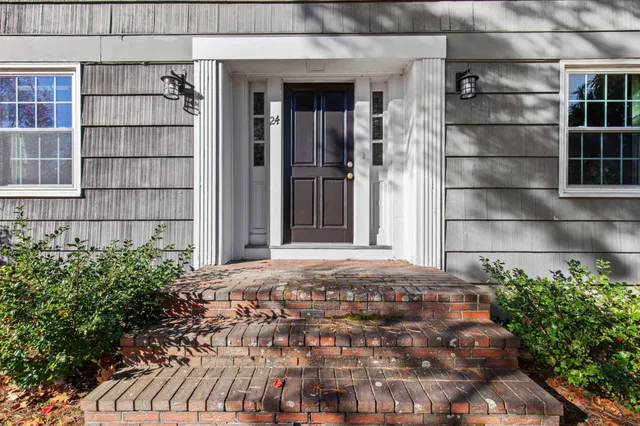 $689,000 | 24 Pineloch Drive, Portland, ME 04103